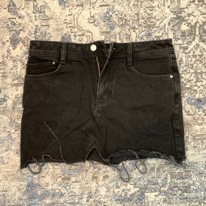 Zara distressed black skirt